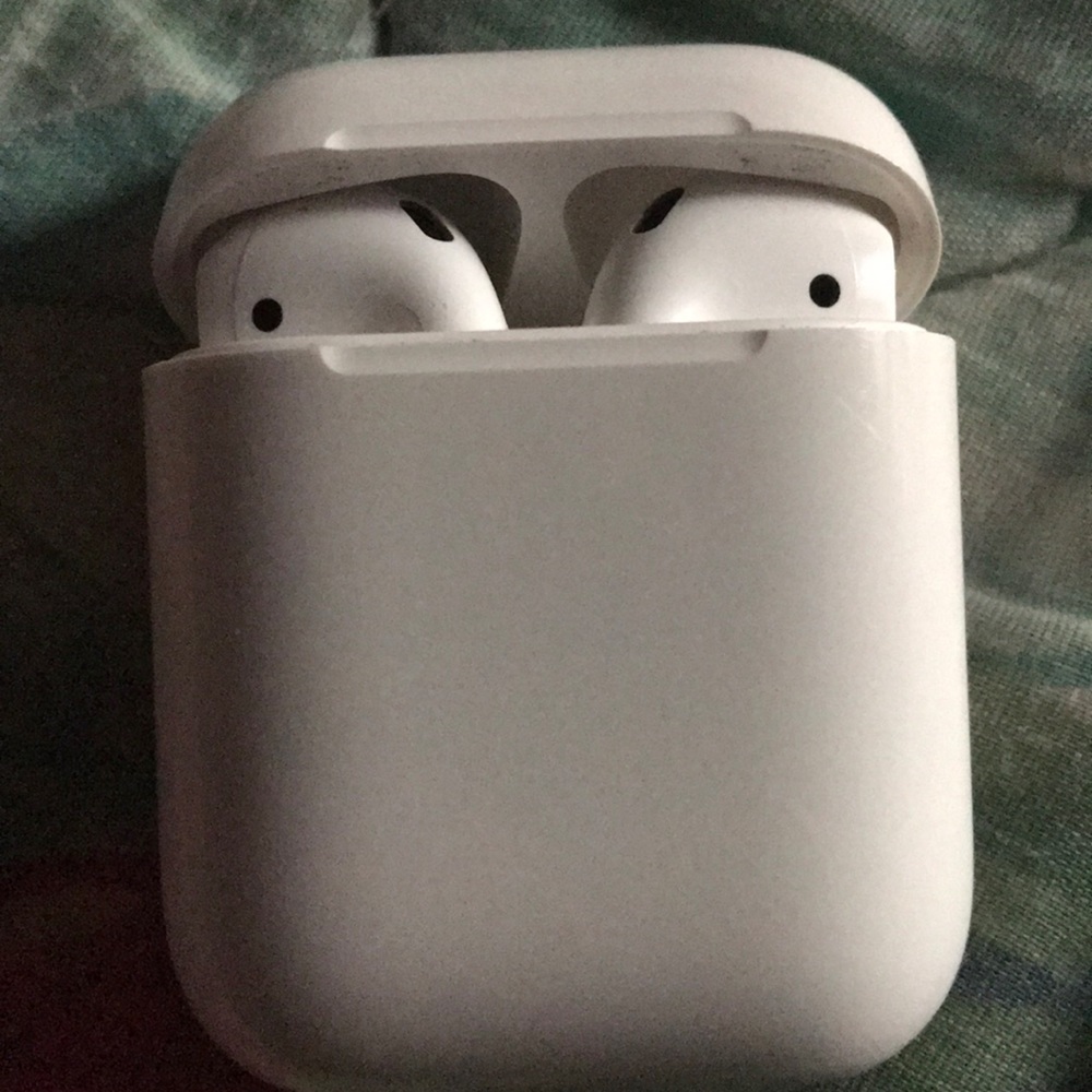 Apple AirPods